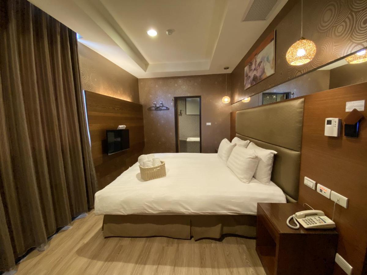 In99 Hotel Жинченг Екстериор снимка